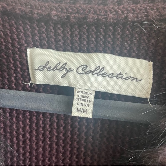 NWT Debby Collection Knit Faux Fur Vest Burgundy Medium - Picture 6 of 7
